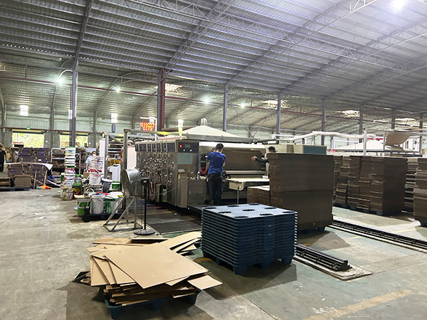 濟(jì)寧紙箱加工車間