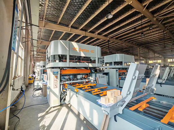 濟(jì)寧木托盤生產(chǎn)車間